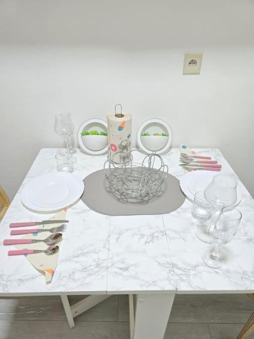 Glamorous Appartement In Brussel Esterno foto