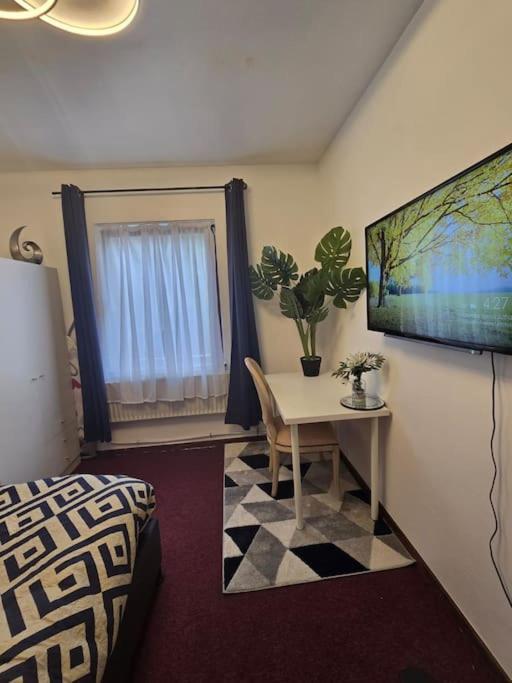 Glamorous Appartement In Brussel Esterno foto