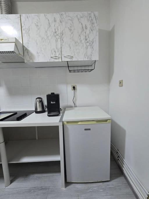 Glamorous Appartement In Brussel Esterno foto